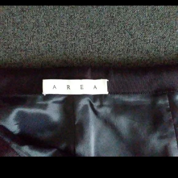 AREA Scallop Mini Skirt with Crystal Embellishments Size US 4 - Picture 7 of 7